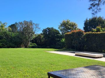Casa en Alquiler  Pacheco Golf Club 4 dormitorios con jardin y pileta
