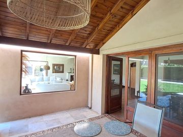 Casa en Alquiler  Pacheco Golf Club 4 dormitorios con jardin y pileta