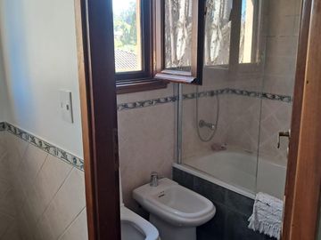 Casa en Alquiler  Pacheco Golf Club 4 dormitorios con jardin y pileta