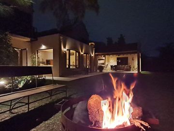 Casa en Alquiler  Pacheco Golf Club 4 dormitorios con jardin y pileta