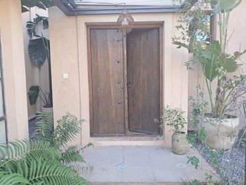 Casa en Alquiler  Pacheco Golf Club 4 dormitorios con jardin y pileta