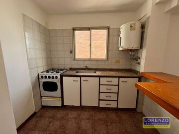 Departamento 2 ambientes con balcón