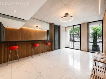Departamento monoambiente al frente con balcón Apto Profesional
