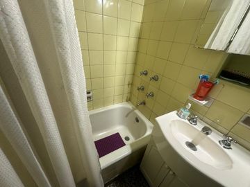 Artigas 900m, Oportunidad Departamento 2 Ambientes con escritorio en Flores