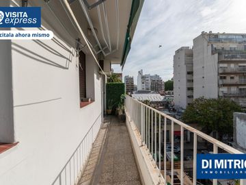 Flores depto 4 amb balcon corrido y 3 dormitorios