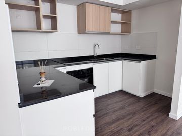 Venta Departamento 2 dormitorios con cochera Av. Belgrano Centro Salta Capital (No apto créditos)