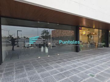 Local de 87 m2 en alquiler en Canning, sobre Sargento Cabral