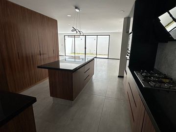 Casa nueva en Venta en Lomas de Angelópolis cascatta