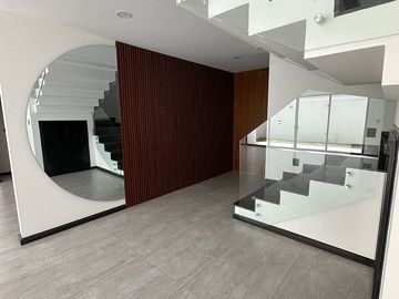 Casa nueva en Venta en Lomas de Angelópolis cascatta