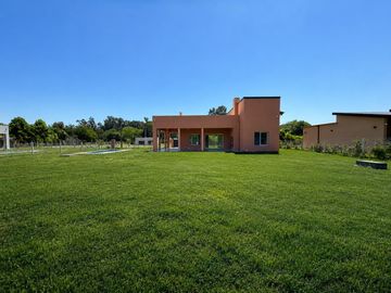 Casa en Venta en Barrio Los Pinos - Exaltación de la Cruz