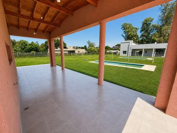 Casa en Venta en Barrio Los Pinos - Exaltación de la Cruz