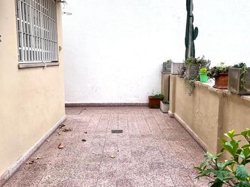 Casa en venta en barrio Ludueña