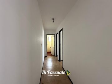 Alquiler Departamento 3 Ambientes con cochera en Edificio Tabati - Moreno Centro
