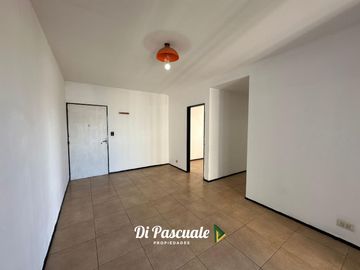 Alquiler Departamento 3 Ambientes con cochera en Edificio Tabati - Moreno Centro