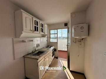 Alquiler Departamento 3 Ambientes con cochera en Edificio Tabati - Moreno Centro