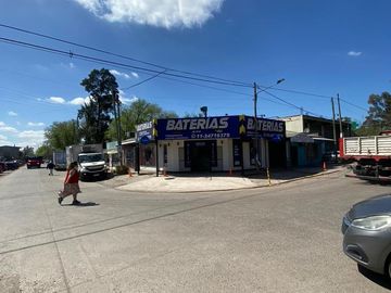 Local en La Reja