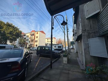 Departamento en venta en el complejo Mil Viviendas, Victoria