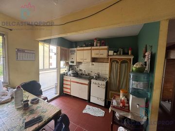 Departamento en venta en el complejo Mil Viviendas, Victoria