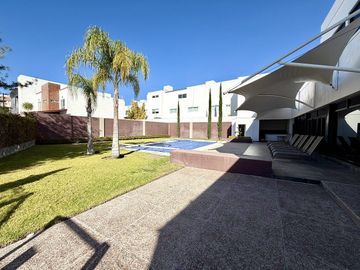 CASA EN VENTA EN LA VISTA, RECAMARA EN PB, ROOF GARDEN, QUERETARO