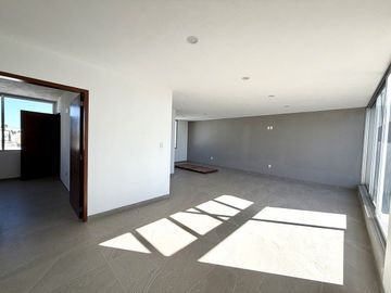 CASA EN VENTA EN LA VISTA, RECAMARA EN PB, ROOF GARDEN, QUERETARO