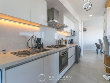 Departamento 3 ambientes en Marina Banus I, con cochera y baulera - Parque Luro