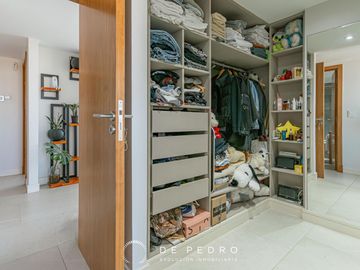 Departamento 3 ambientes en Marina Banus I, con cochera y baulera - Parque Luro