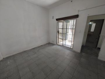 Casa y Dto. en venta en G. Catan