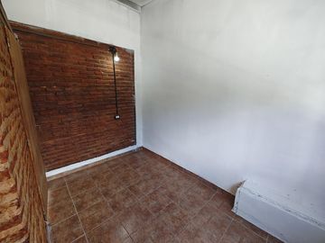 Casa y Dto. en venta en G. Catan