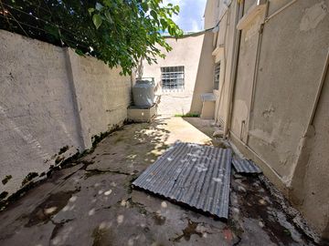 Casa y Dto. en venta en G. Catan