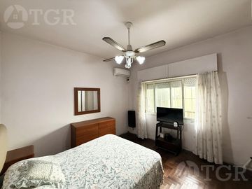 Venta Casa 3 ambientes con Dos patios y terraza en Villa Ballester