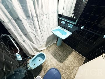Venta Casa 3 ambientes con Dos patios y terraza en Villa Ballester