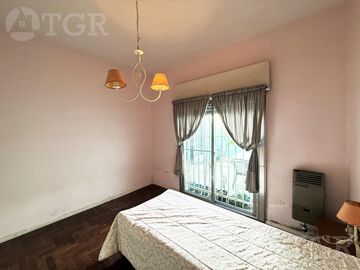Venta Casa 3 ambientes con Dos patios y terraza en Villa Ballester