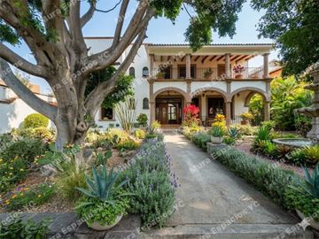 Hermosa casa estilo mexicano, en RENTA Semi amueblada y / o VENTA