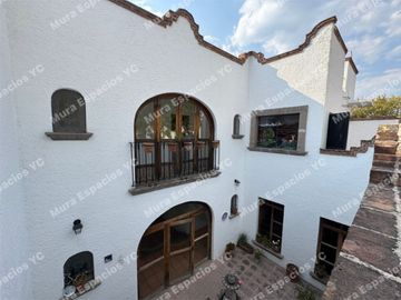 Hermosa casa estilo mexicano, en RENTA Semi amueblada y / o VENTA