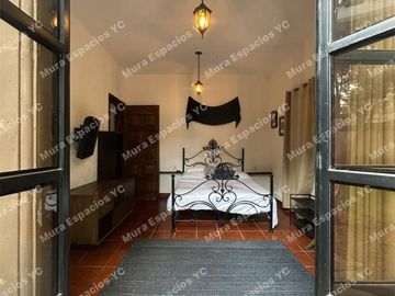 Hermosa casa estilo mexicano, en RENTA Semi amueblada y / o VENTA