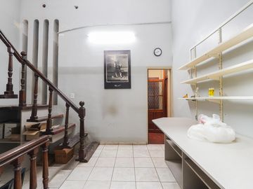 VENTA PH CON LOCAL AL FRENTE- SIN EXPENSAS- COLEGIALES