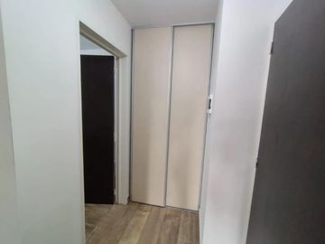 Departamento de 1 ambiente con balcón en venta en Flores