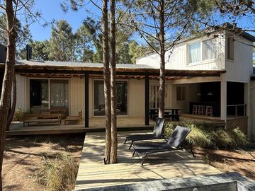 Casa en Venta Costa Esmeralda Barrio Marítimo IV, 5 Dormitorios 230m² Pileta USD 590.000
