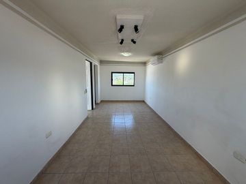 Local para oficina piso 4 y 5 en  plaza Nautilus