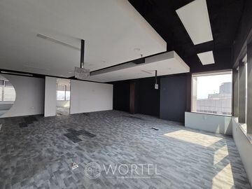 Renta de Oficina Del Valle | 500 m2 | Acondicionada