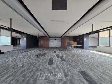 Renta de Oficina Del Valle | 500 m2 | Acondicionada