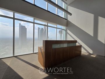 Renta de Oficina Reforma | 600 m2 | Acondicionada