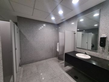 Renta de Oficina Reforma | 600 m2 | Acondicionada