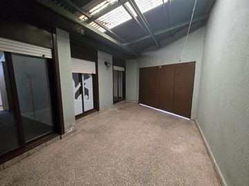Venta Departamento Rosario 3 dormitorios Planta Baja Patio/Cochera Apto Credito Mitre/ Pellegrini.