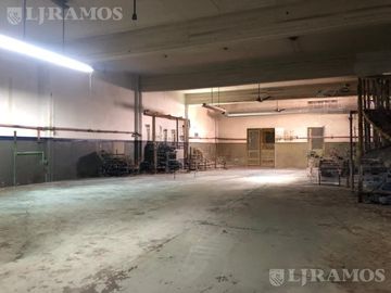 Depósito en  Venta en Villa Ballester