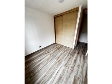 Se Vende Apartamento en Loma de los Bernal, Medellin (c)