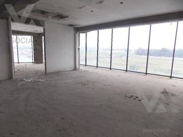 EDIFICIO EN VENTA SOBRE VIALIDAD TOLUCA-METEPEC, FRENTE A GALERIAS METEPEC