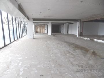 EDIFICIO EN VENTA SOBRE VIALIDAD TOLUCA-METEPEC, FRENTE A GALERIAS METEPEC