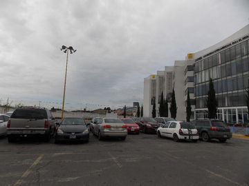 EDIFICIO EN VENTA SOBRE VIALIDAD TOLUCA-METEPEC, FRENTE A GALERIAS METEPEC
