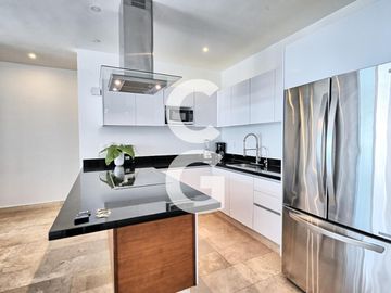 Departamento en Renta en Cancún en Residencial Palmar con 3 Recámaras